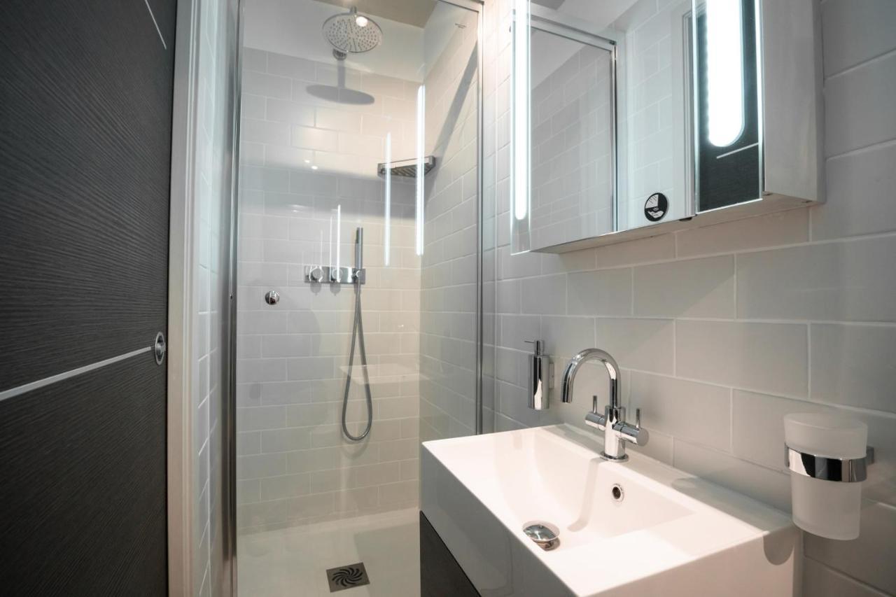 2-Bedroom Apartment Pointe Croisette Peaceful Walk To The Beach Cannes Esterno foto
